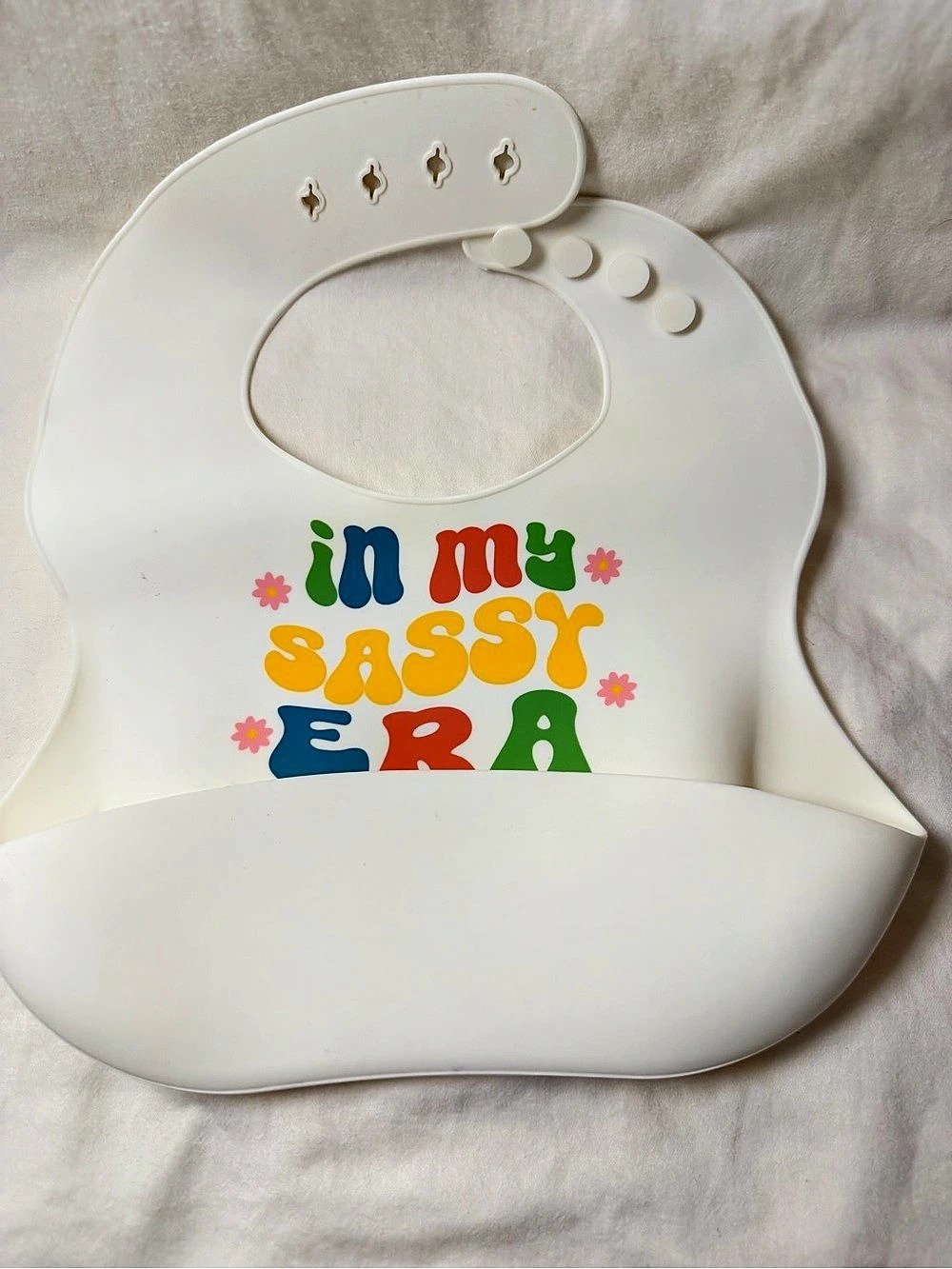 neat solutions In My Sassy Era Silicone Scoop Bib White